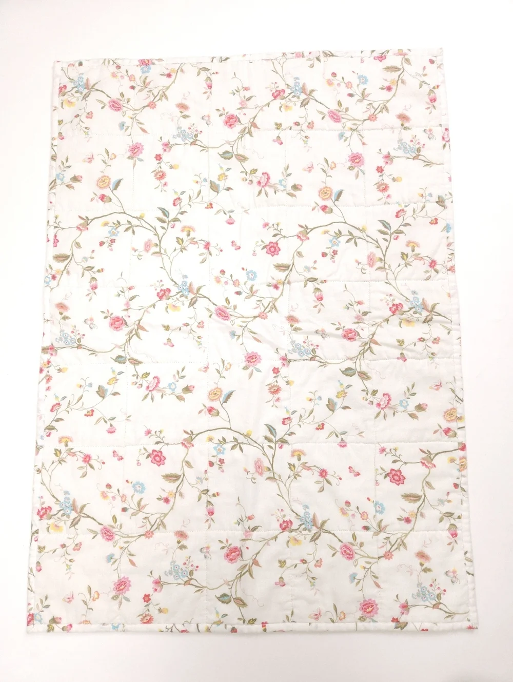 Handmade Patchwork Bright Colorful Cotton Play Lap Quilt 30x22 Inches